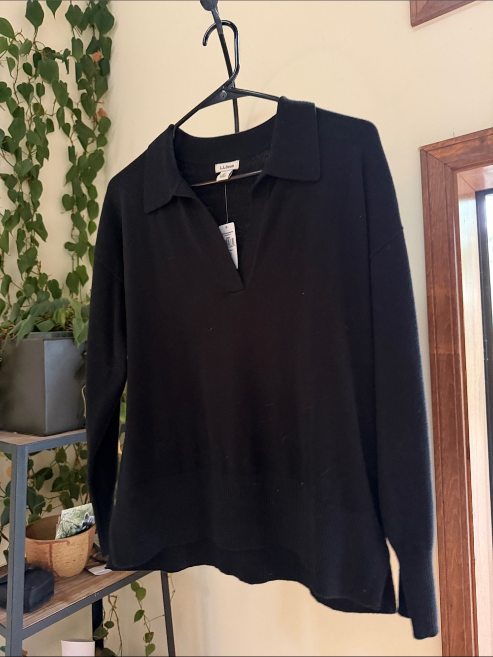 L.L. Bean Black V-Notch Collared Pullover Sweater - Medium Petite